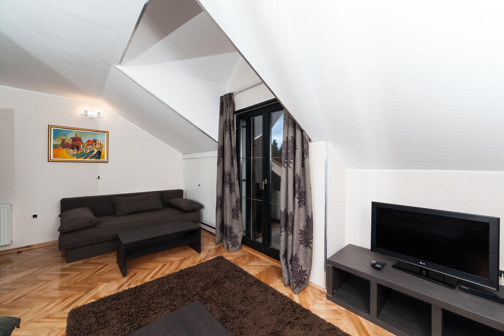 Apartments Neivado زلاتيبور الغرفة الصورة